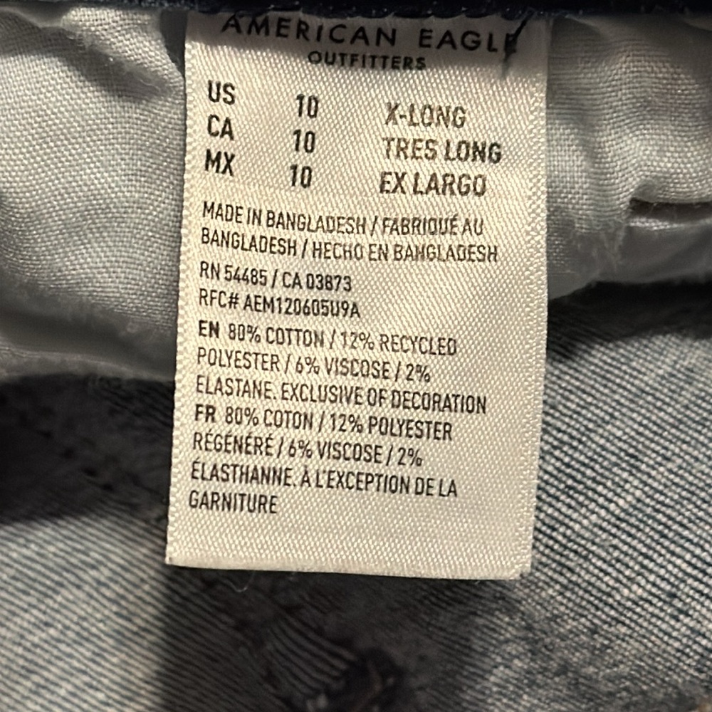 AMERICAN EAGLE Jeans-size 10 XLong - Picture 11 of 13